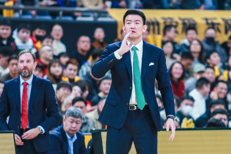 雙核缺陣！廣廈本場僅得74分創(chuàng)賽季新低 此前紀錄為對陣深圳77分