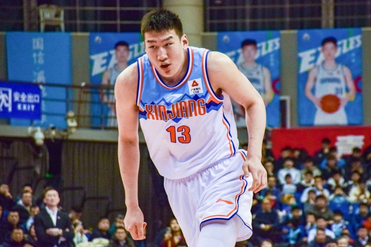 高效輸出！李炎哲半場7中5拿到12分2板1助1斷2帽
