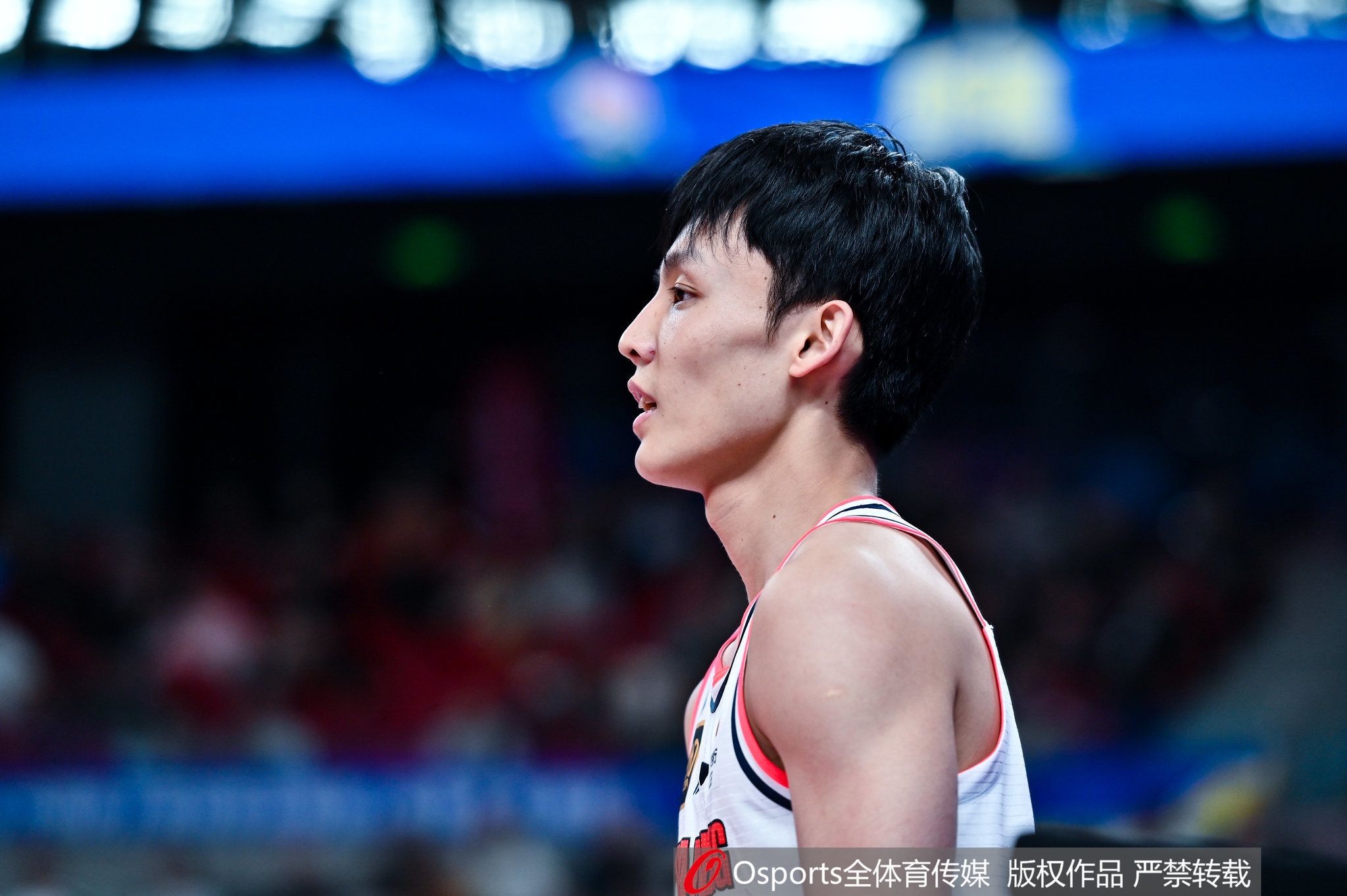 中鋒本色！徐杰3個前板并列全隊最多 9中3拿到13分7板4助2斷0失誤